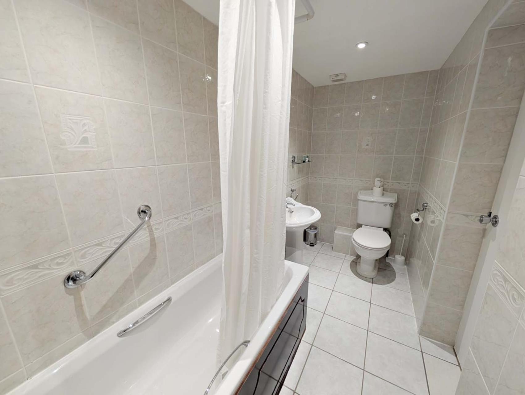 Oriel Hotel St Asaph Bagian luar foto