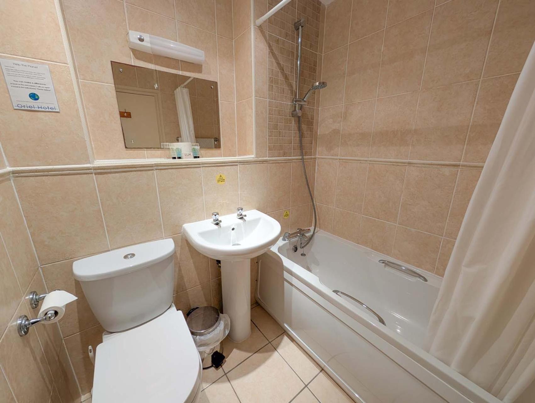 Oriel Hotel St Asaph Bagian luar foto