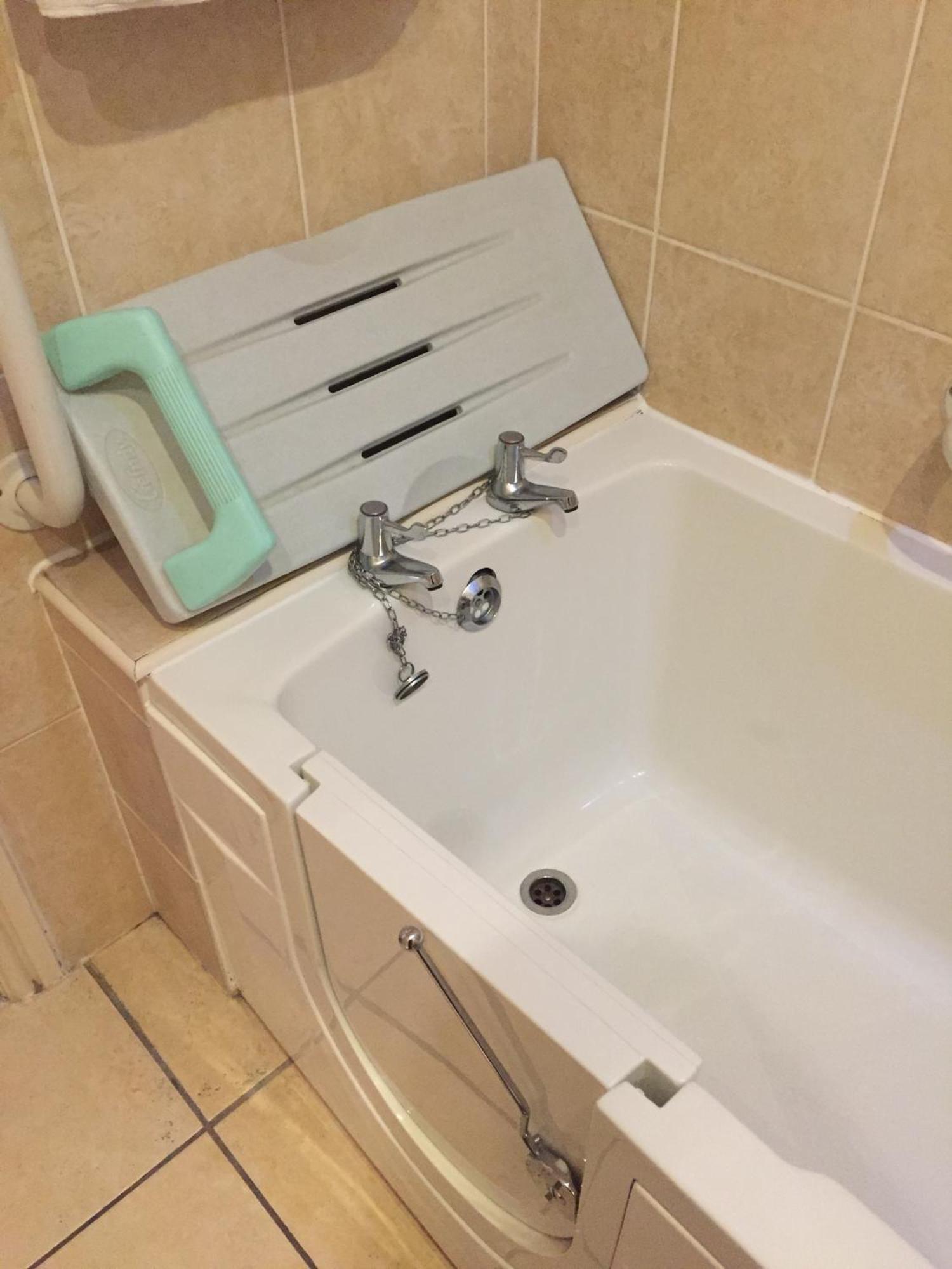 Oriel Hotel St Asaph Bagian luar foto